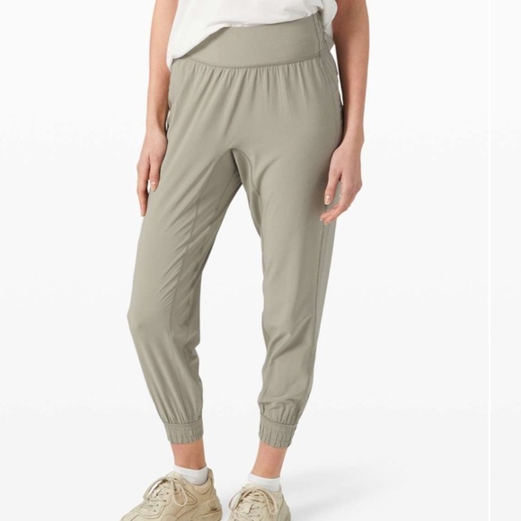 lululemon sun setter jogger - Picture 1 of 3